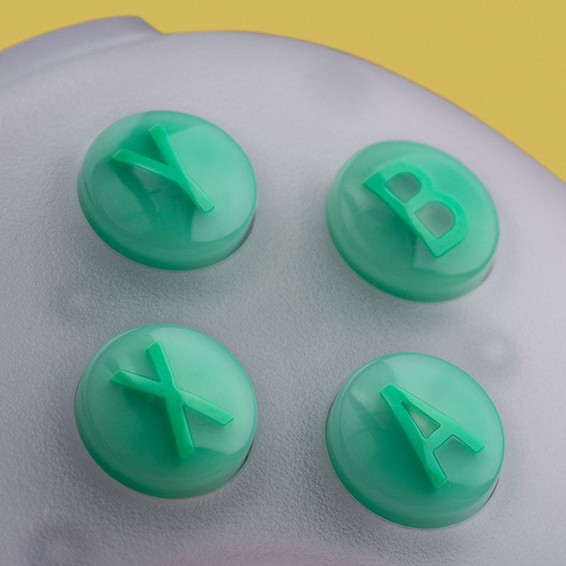 8BitDo Ultimate Mini Wired Controller for Xbox - Controller with a Familiar and Practical Layout