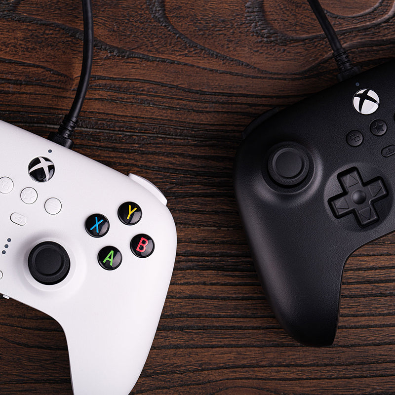 8BitDo Ultimate Wired Controller for Xbox (Hall Effect Joystick) - Controller with a Familiar and Practical Layout