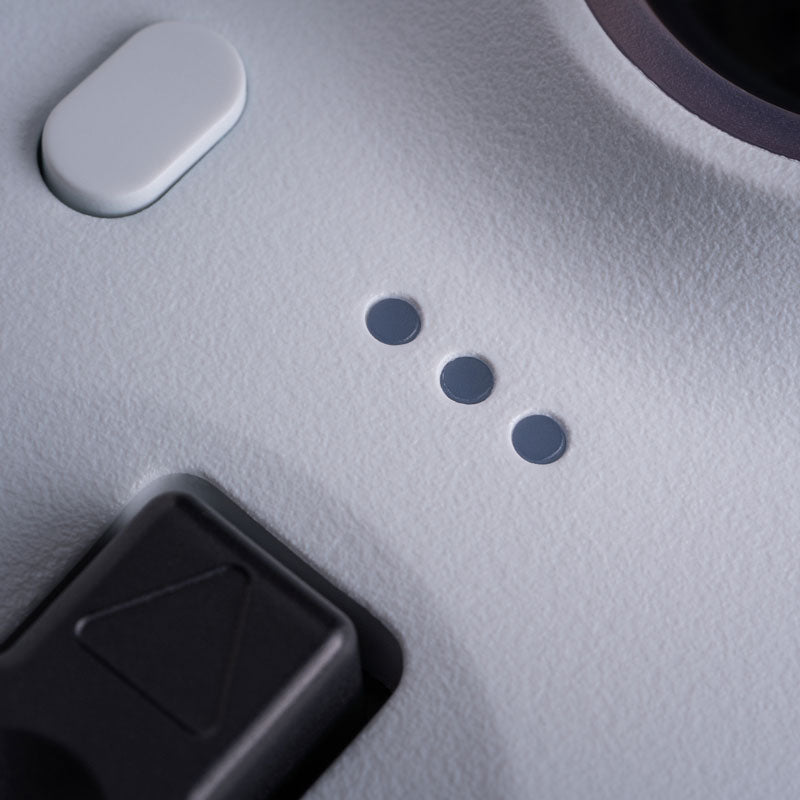 8BitDo Ultimate 2 Wireless Controller - Controller with a Familiar and Practical Layout