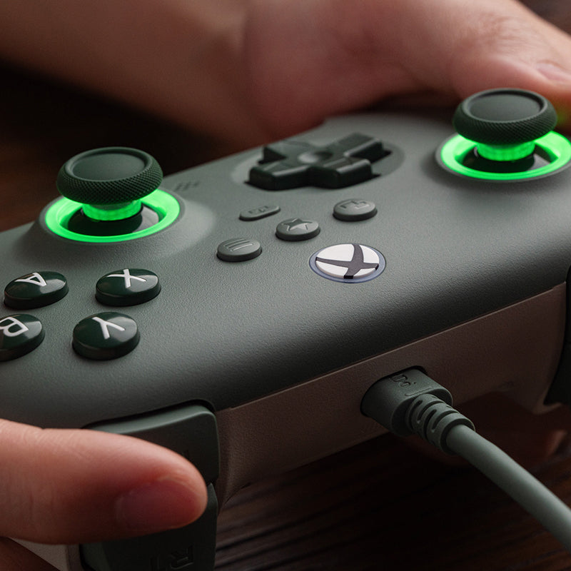 8BitDo Ultimate C Wired Controller for Xbox - Controller with a Familiar and Practical Layout