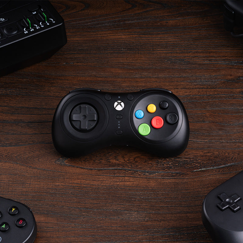 8BitDo M30 Wired Controller for Xbox - Controller with a Familiar and Practical Layout