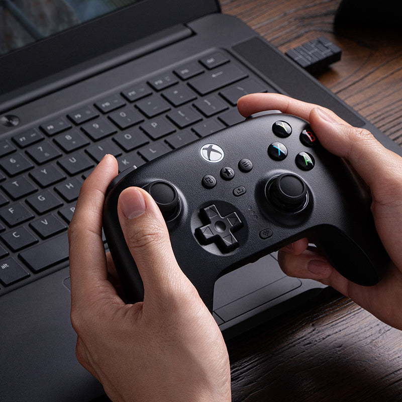 8BitDo Ultimate 3-mode Controller for Xbox (Wired for Xbox Series X|S and Xbox One Wireless for Windows and Android) - Controller with a Familiar and Practical Layout