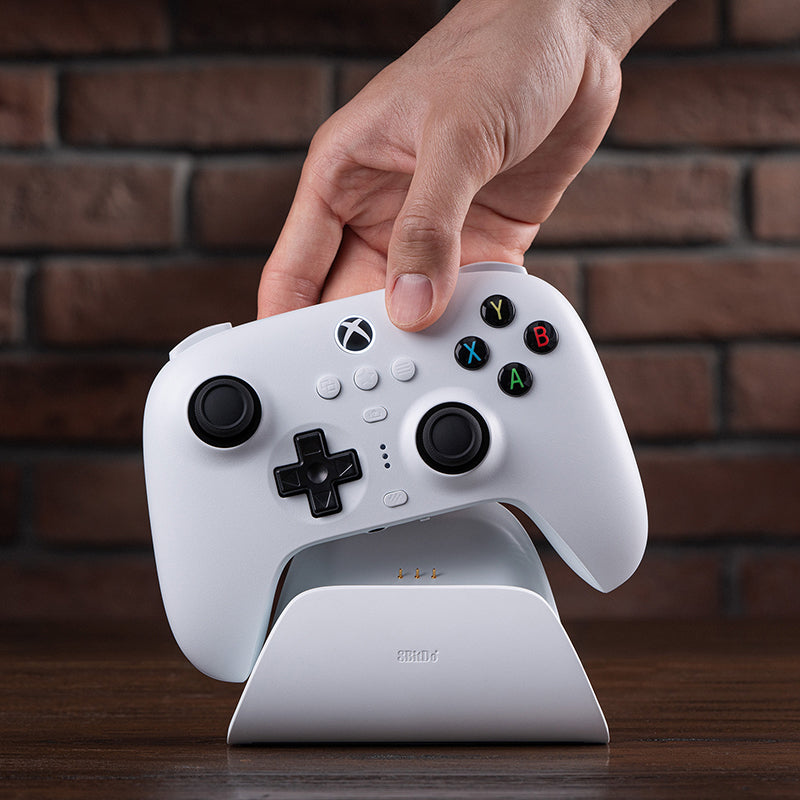 8BitDo Ultimate 3-mode Controller for Xbox (Wired for Xbox Series X|S and Xbox One Wireless for Windows and Android) - Controller with a Familiar and Practical Layout