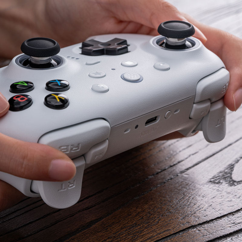 8BitDo Ultimate 2 Wireless Controller - Controller with a Familiar and Practical Layout