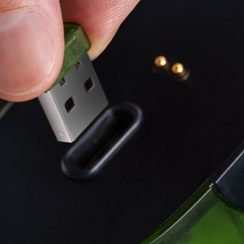 8BitDo Retro R8 Mouse - Xbox Edition - Mouse Collection for Gaming and Everyday Use