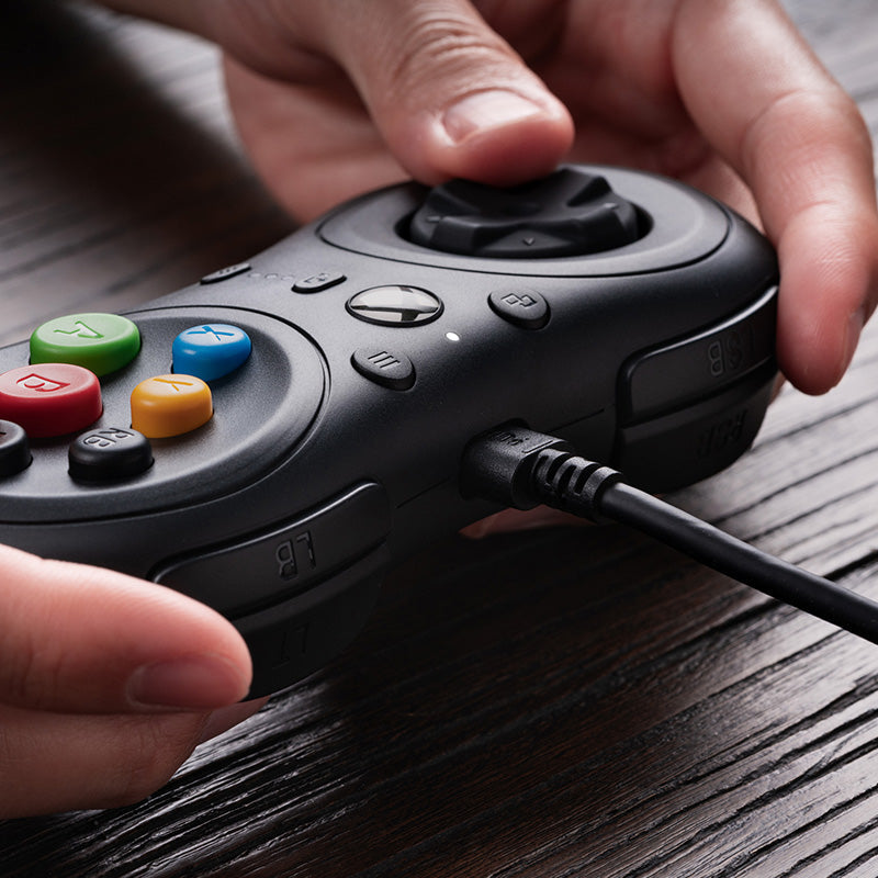 8BitDo M30 Wired Controller for Xbox - Controller with a Familiar and Practical Layout