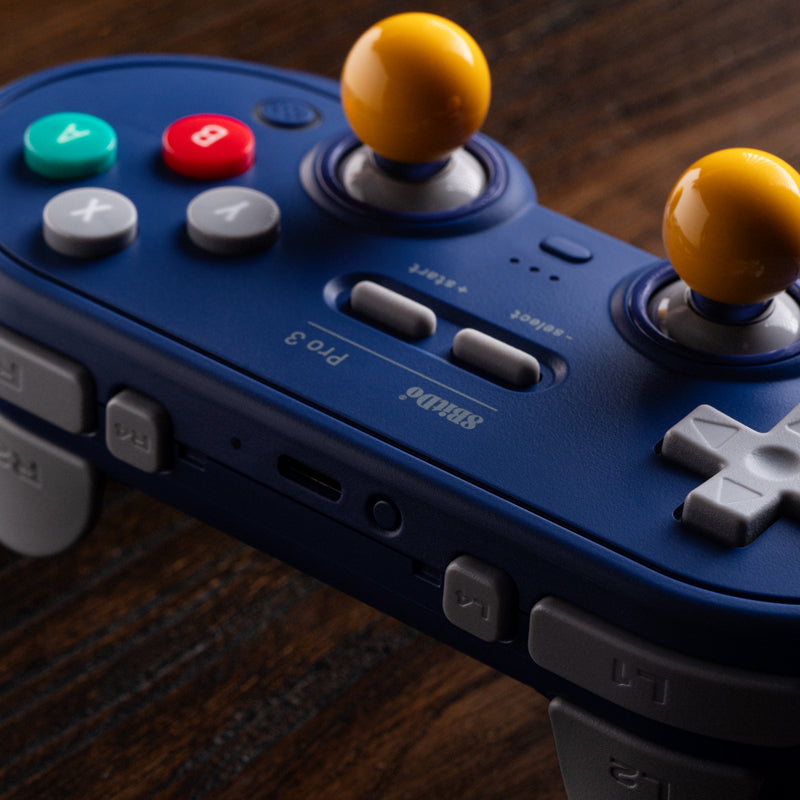 8BitDo Pro 3 Bluetooth Gamepad - Controller with a Familiar and Practical Layout