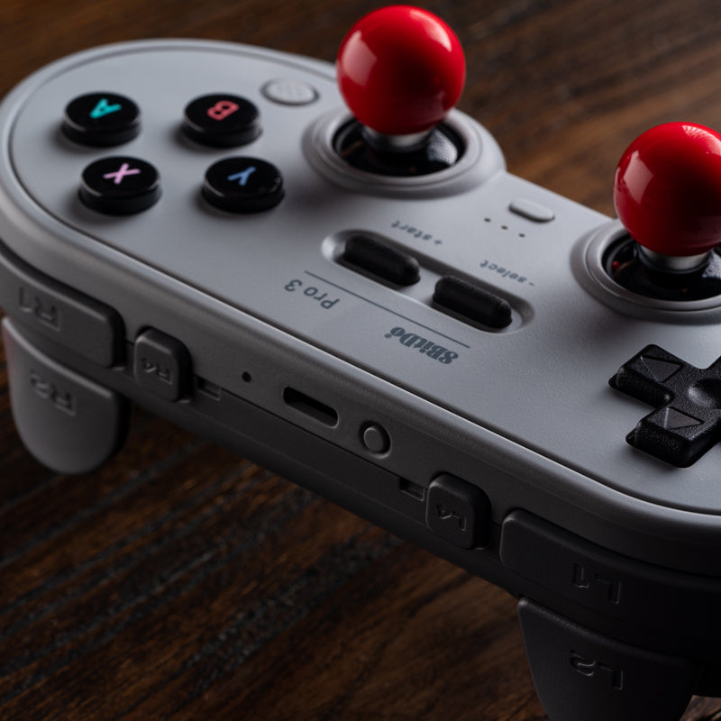 8BitDo Pro 3 Bluetooth Gamepad - Controller with a Familiar and Practical Layout