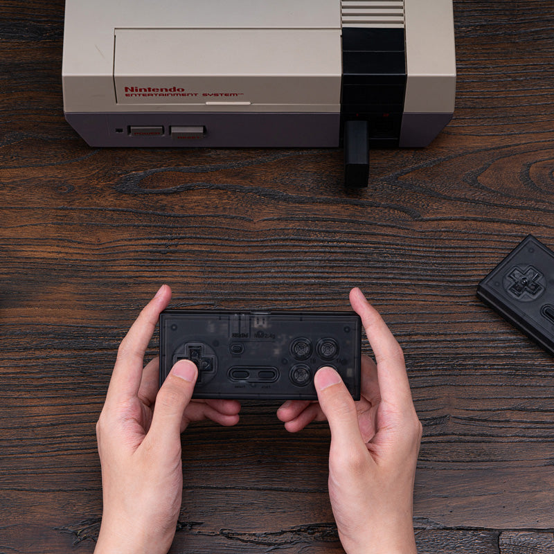 8BitDo N30 2.4G - Controller with a Familiar and Practical Layout