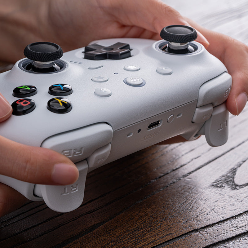 8BitDo Ultimate 2 Wireless Controller - Controller with a Familiar and Practical Layout