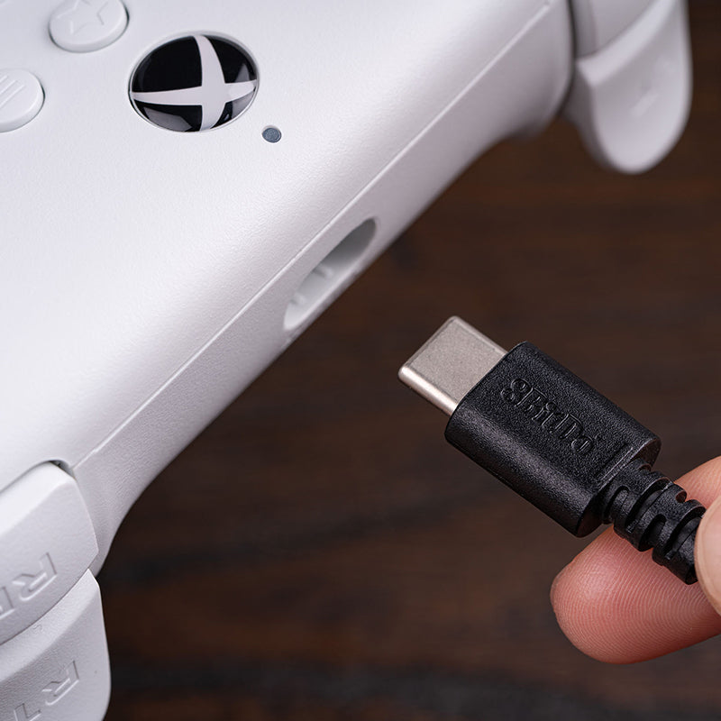 8BitDo Ultimate Wired Controller for Xbox (Hall Effect Joystick) - Controller with a Familiar and Practical Layout