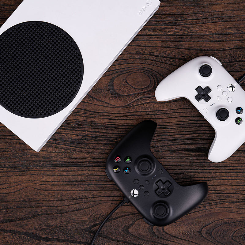 8BitDo Ultimate Wired Controller for Xbox (Hall Effect Joystick) - Controller with a Familiar and Practical Layout